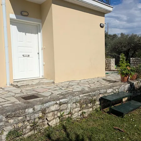 Apartman With Cute Garden Space Nidrí